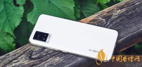 vivoy70s和vivos7哪個(gè)好？vivoy70s和vivos7兩款手機(jī)參數(shù)對(duì)比