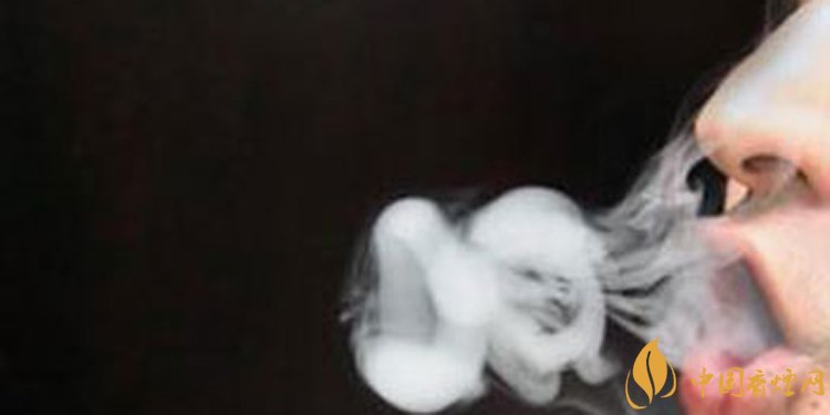 抽煙怎么吐煙圈，吐煙圈是種藝術(shù)