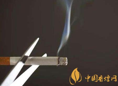 吸煙和戒煙之間如何權(quán)衡 吸煙應(yīng)該注意場合！